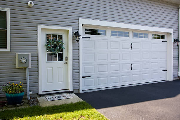 24/7 Emergency Garage Door Panel Replacement experts in McMurray, PA